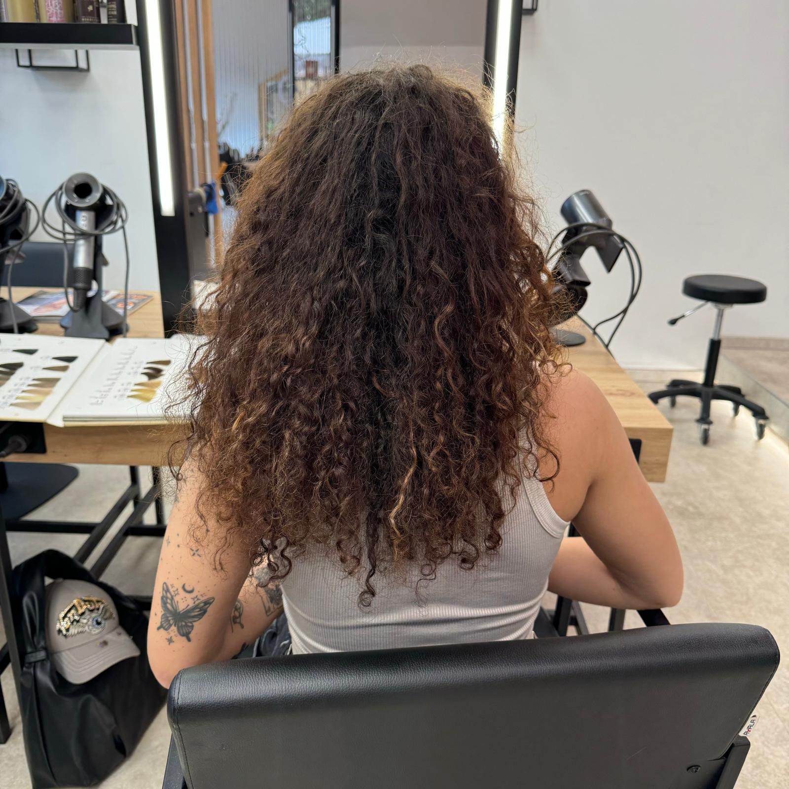 Hairbar | Friseur Linz - Dauerwelle Linz vorher