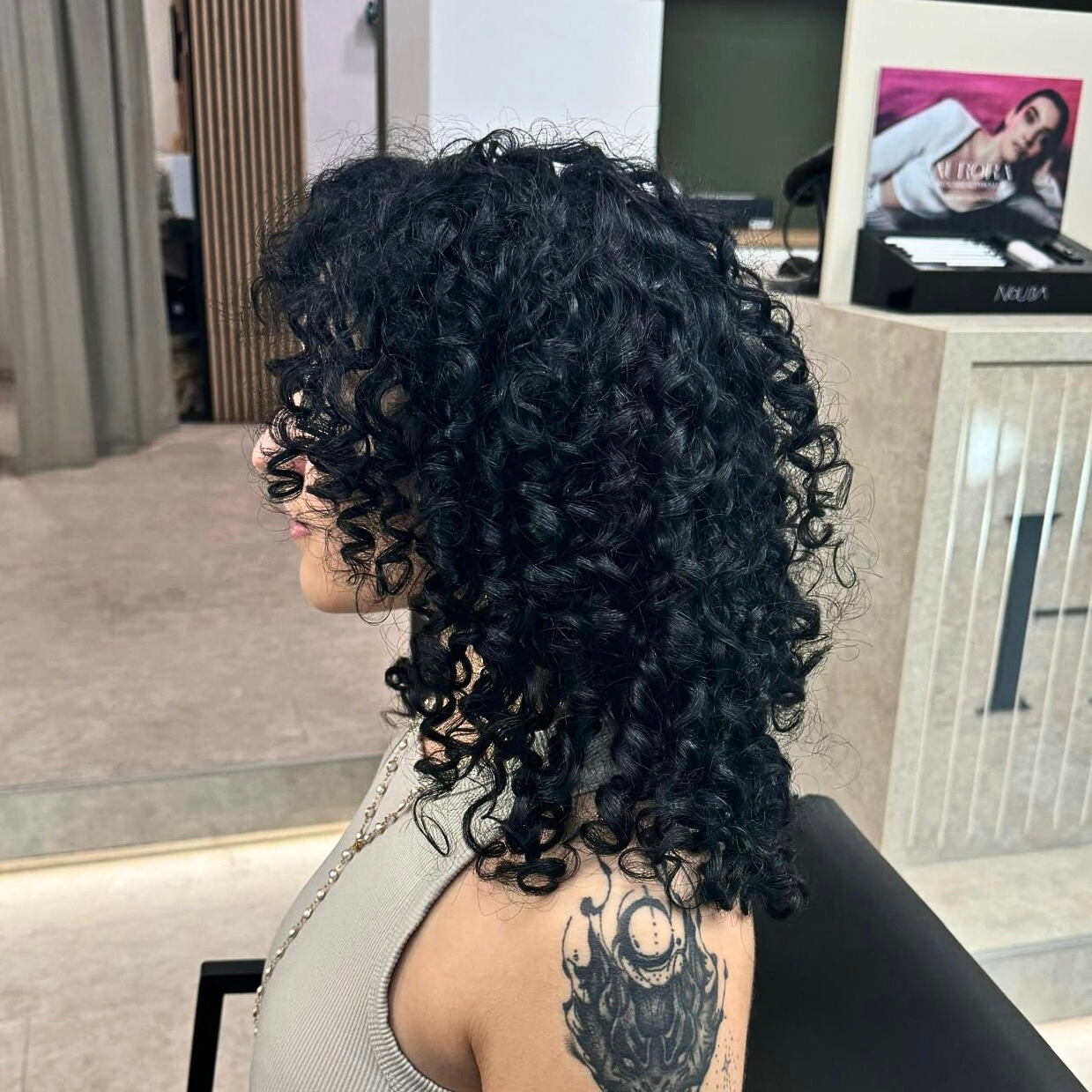 Hairbar | Friseur Linz - Dauerwelle Linz nachher