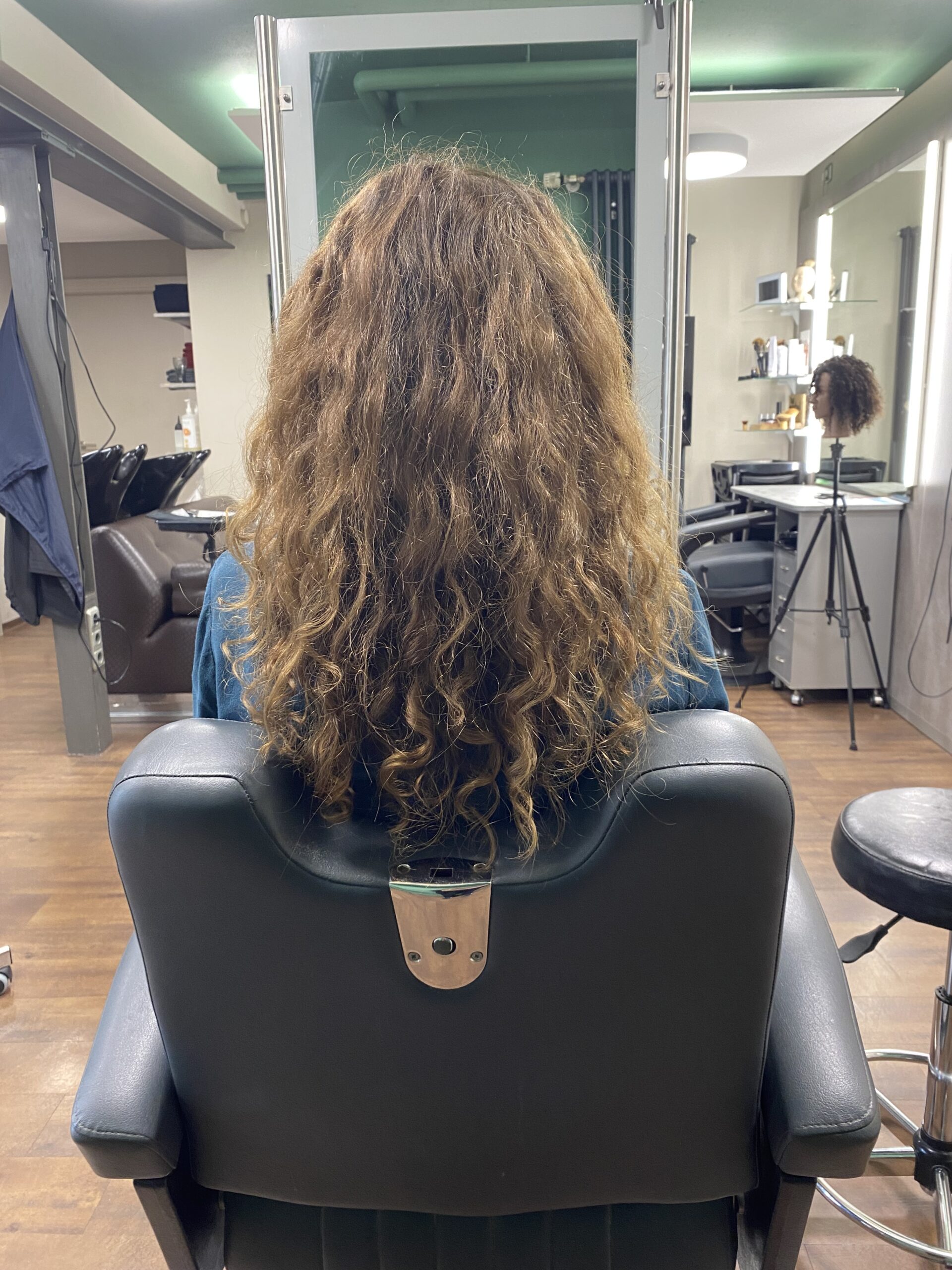 Hairbar | Friseur Linz - Dauerwelle vorher
